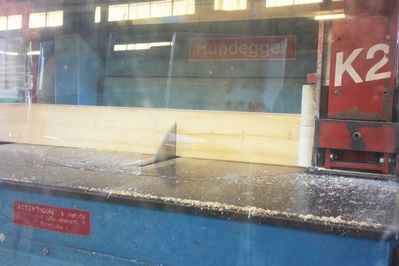 macchina di taglio legno a controllo numerico Hundegger